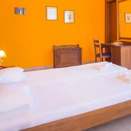 Roxani Maroneia (Rhodope)