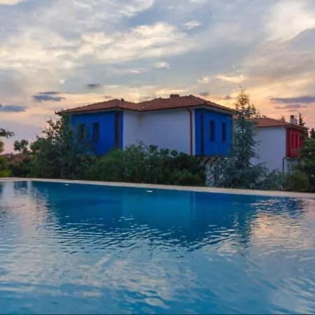 Hotel Roxani 3*