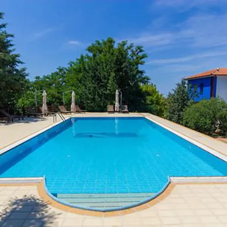 Roxani Hotel