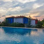 Roxani Maroneia (Crete)