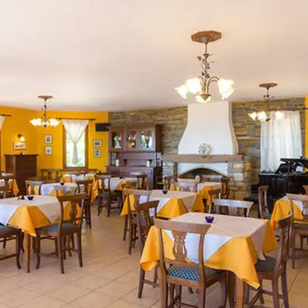 Roxani Hotel Maroneia (Crete)