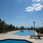 Roxani Otel 3*