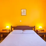 Otel Roxani 3*