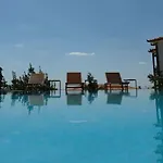 Roxani Otel