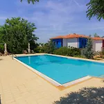 Roxani Otel 3*