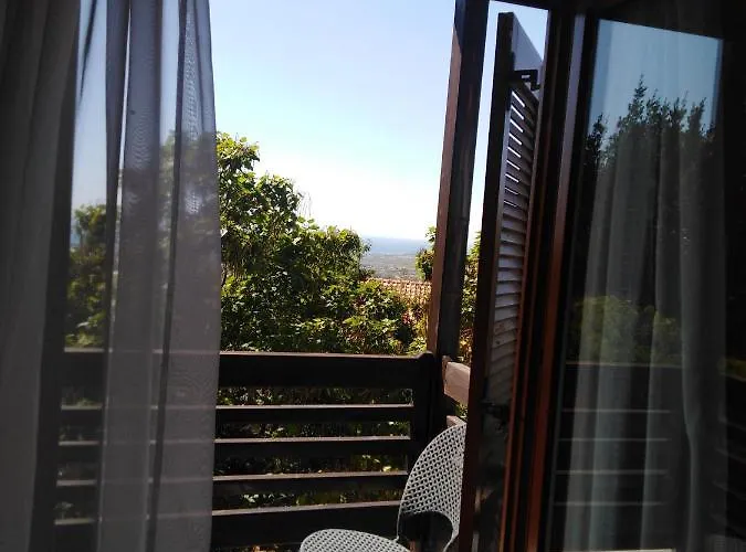 Roxani ホテル Maronía